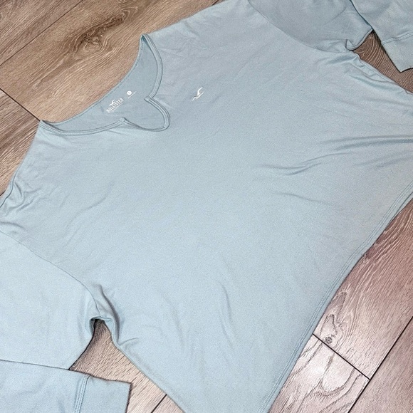 Hollister Sky Blue Boxy Long Sleeve Top - Picture 4 of 10